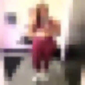 Dorothee, femme de 41 ans propose rencontre cougar à Acigné