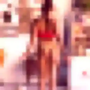 Nadia (26 ans) à Annay cherche un rencontre cougar ce soir