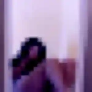Lamia, 28 ans, connectée à Bernay pour une rencontre coquine
