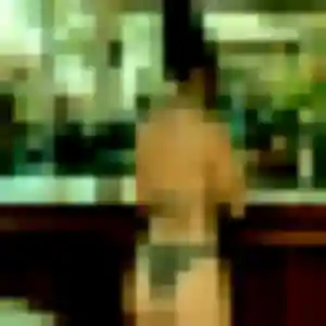 Rachida, 36 ans, connectée à Binic-Étables-sur-Mer pour une rencontre coquine
