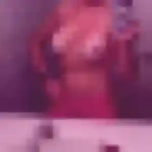 Rencontre Olga, 24 ans à Bois-le-Roi en privé