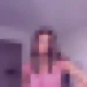 Rachida, 29 ans, connectée à Bourges pour un rencontre cougar