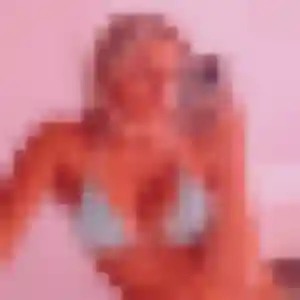 rencontre cougar à Bousbecque : photo de Elvire, 19 ans - sans engagement