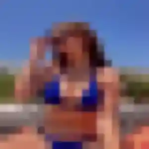 Emmanuelle, 31 ans, disponible à Brie-Comte-Robert pour un rencontre cougar