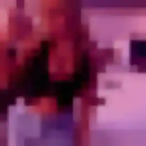 Nadia, 33 ans, connectée à Charleville-Mézières pour un rencontre cougar