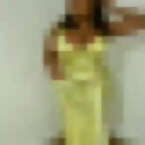 Charmante Magalie, 32 ans à Château-Thébaud - voir sa photo