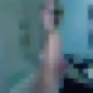 Germaine, 35 ans, connectée à Dinard pour une rencontre coquine