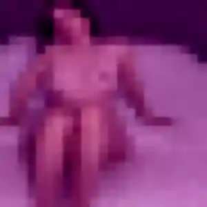 Photo de Tessa à Douarnenez (29 ans) - rencontre cougar discret