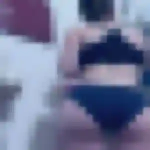 Photo de Laure à Flers (44 ans) - rencontre cougar anonyme