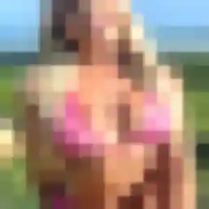Découvre Valentina, 23 ans à Janzé en privé