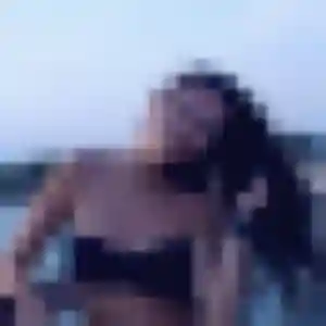 Erika (23 ans) à Jurançon attend une rencontre rapidement