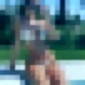 Theresa, 25 ans, connectée à Le Mans pour une rencontre coquine