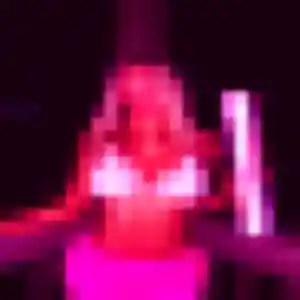 Valerie, 23 ans, en ligne à Lésigny pour une rencontre coquine