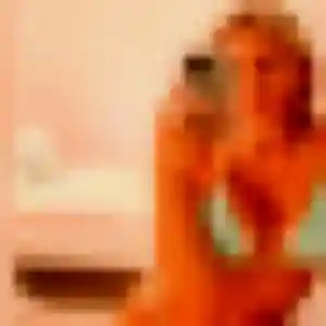 Juliette (28 ans) à Melle propose un rencontre cougar ce soir