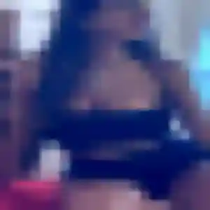 Fleur, fille de 26 ans cherche rencontre cougar à Meschers-sur-Gironde