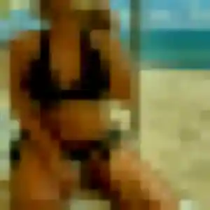 Elsa, 28 ans, en ligne à Moncoutant-sur-Sèvre pour une rencontre coquine