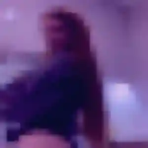 Nadia, 28 ans, disponible à Nouzonville pour un rencontre cougar