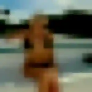 Photo de Romina à Offranville (20 ans) - rencontre cougar anonyme