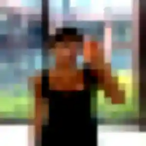 Eugenie, 26 ans, en ligne à Plouguerneau pour une rencontre coquine