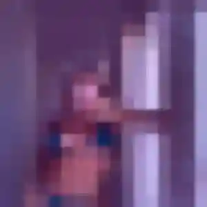 Photo de Louisa à Plouzané (22 ans) - rencontre cougar anonyme