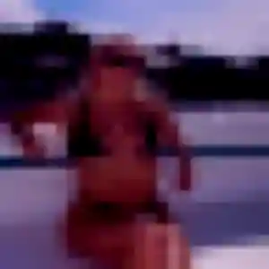 Lena (28 ans) à Pluvigner cherche un rencontre cougar ce soir