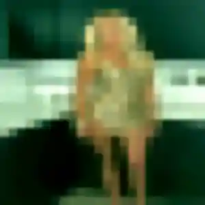Eugenie, 20 ans, dispo pour rencontre cougar à Quessoy
