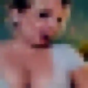 Frederique, 31 ans, en ligne à Tremblay-en-France pour un rencontre cougar