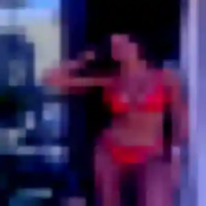 Lamia, 38 ans, connectée à Val-du-Layon pour une rencontre coquine
